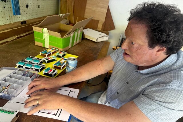 نابغه نابینا