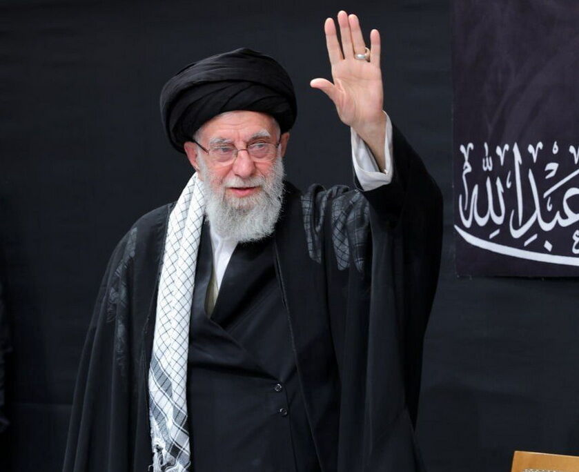 شهادت رهبر انقلاب اسلامی