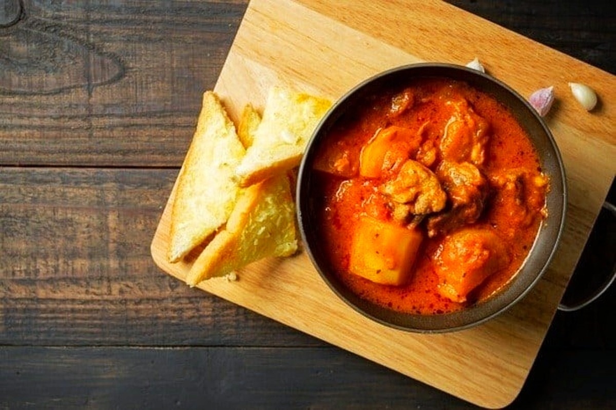 آبگوشت لوبیا چشم بلبلی