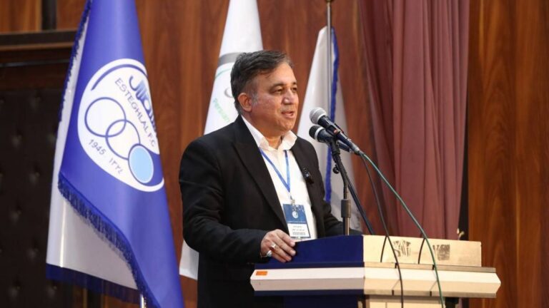 تاجرنیا