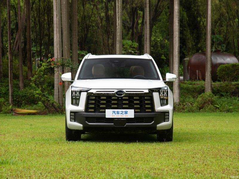 لوکس هیبریدی GAC ES9