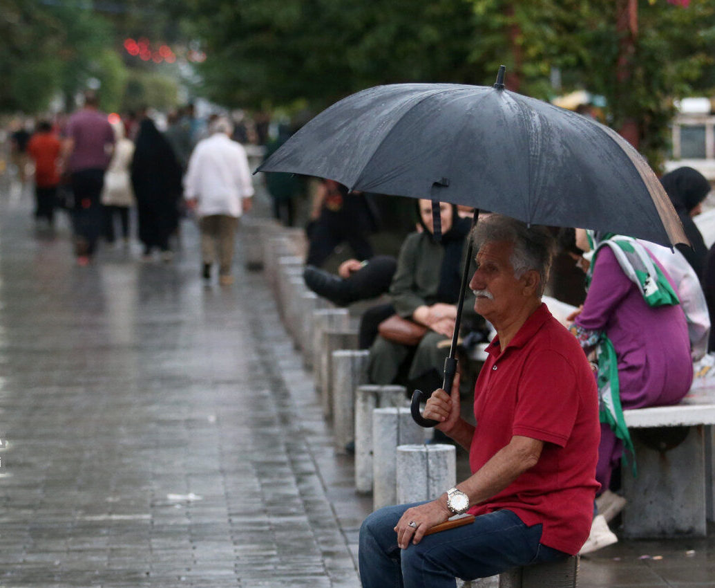 ابرناکی و رگبار باران
