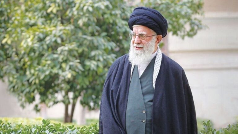 رهبر شهید