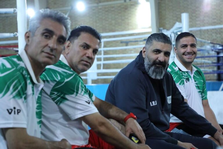 سرمربی تیم بوکس