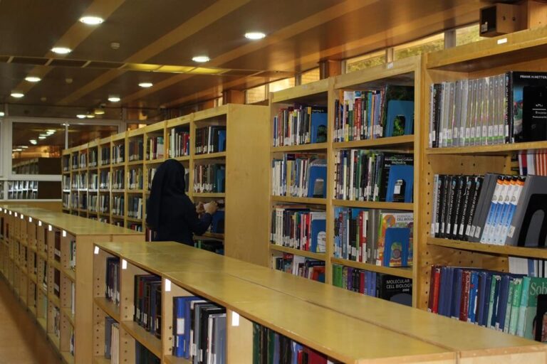 کتابخانه شهید «مینکی»