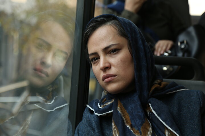 «ایستاده مردیم»