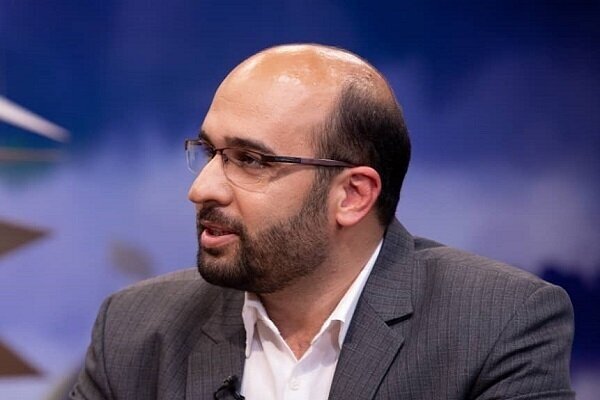 نویسنده کتاب «گلادیمر»