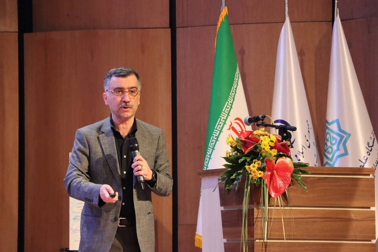 معاون وزیر بهداشت
