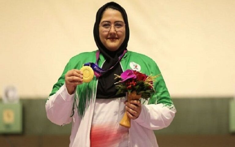 فائزه احمدی