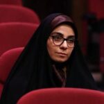 نویسنده «فرشته‌ای که بال‌هایش را سوزاند»