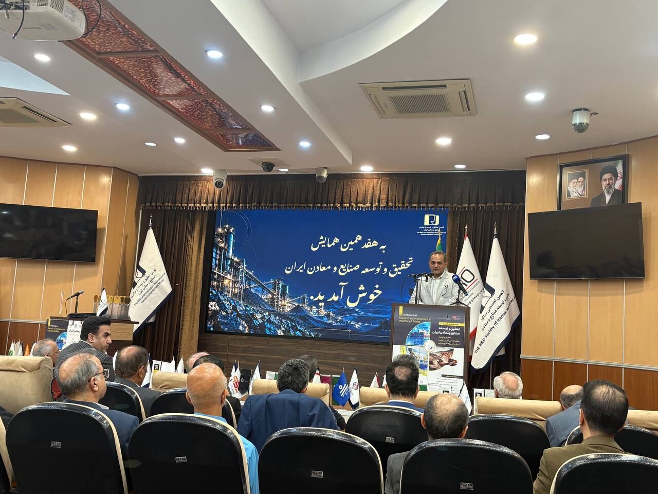 دبیرکل خانه صمت