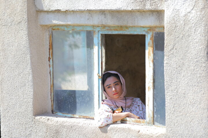 «دو خط موازی»